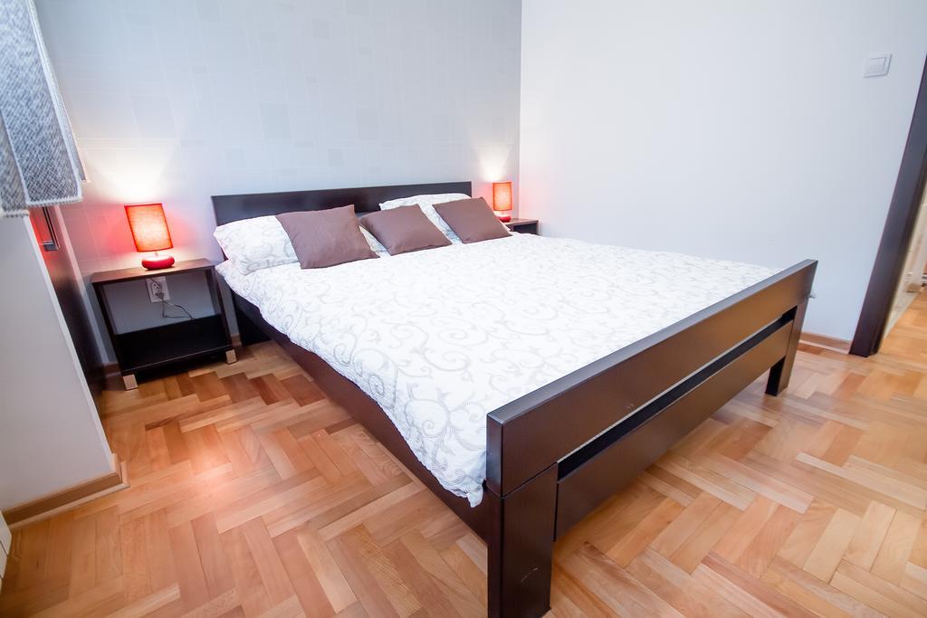 Apartments King Milan, City Center Belgrad Oda fotoğraf