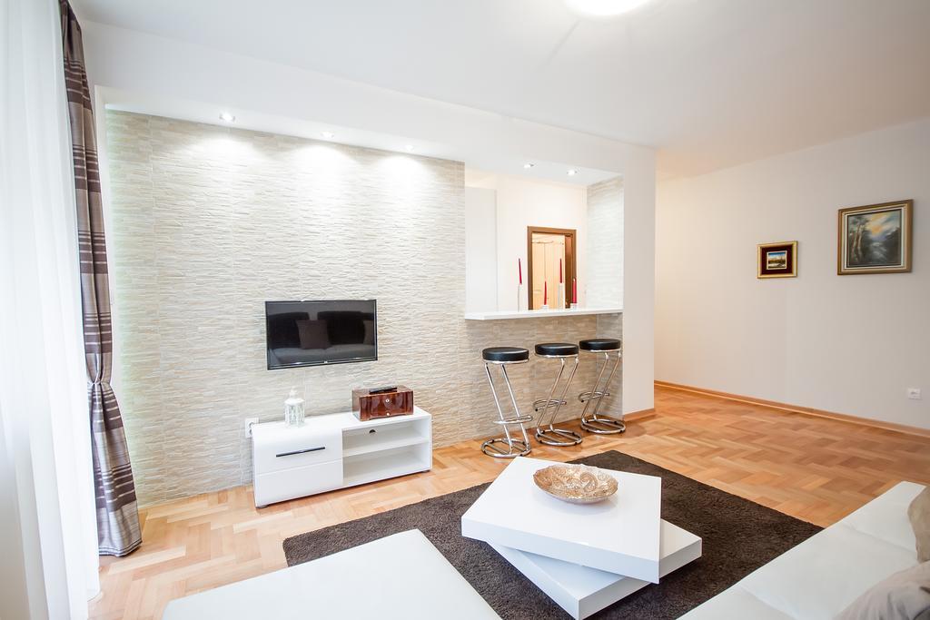 Apartments King Milan, City Center Belgrad Dış mekan fotoğraf